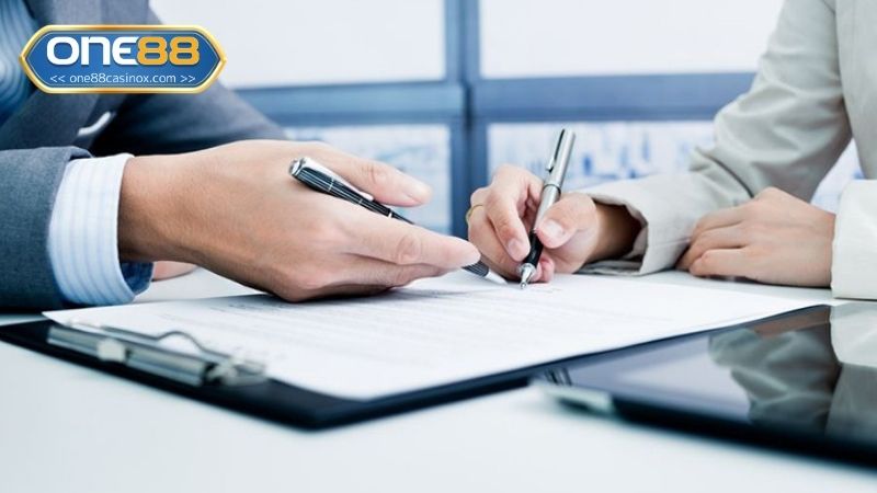 Người chơi cần kiểm tra kỹ thông tin trước khi giao dịch